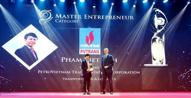 Ông Phạm Việt Anh - Chủ tịch HĐQT Tổng công ty PVTrans lần thứ 3 được Enterprise Asia vinh danh tại hạng mục Doanh nhân xuất sắc “Master Entrepreneur Category”.