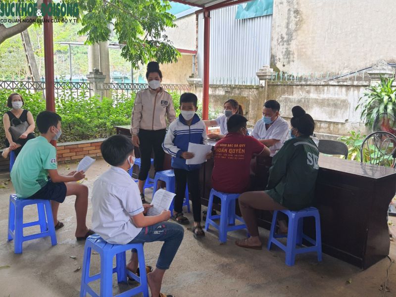 Hoàn thành tiêm mũi 2 cho trẻ em trong tháng Tư và xây dựng, báo cáo phương án, kế hoạch tiêm vaccine mũi 4