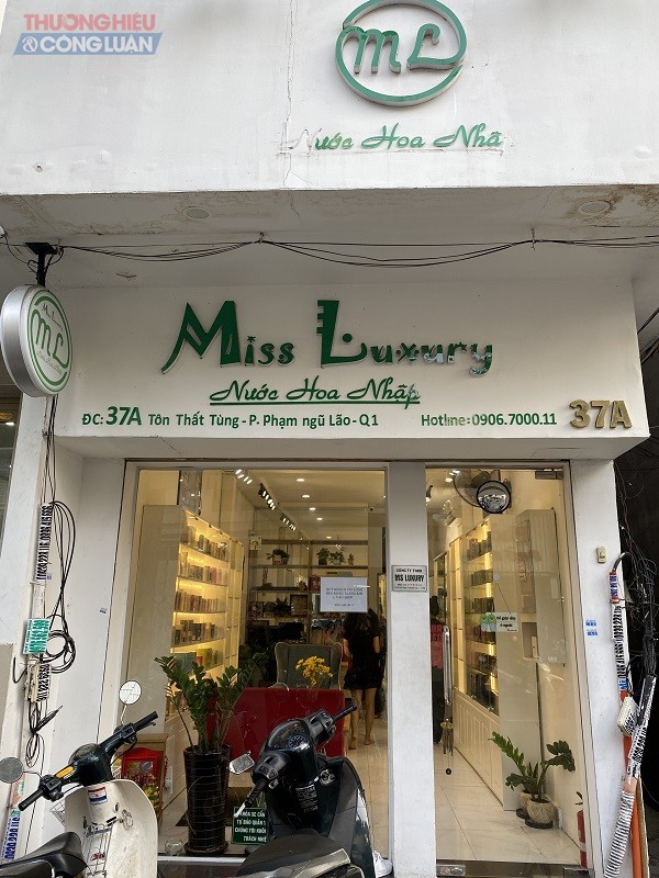 Cửa hàng nước hoa Miss Luxury có địa chỉ tại 37A Tôn Thất Tùng, phường Phạm Ngũ Lão, quận 1