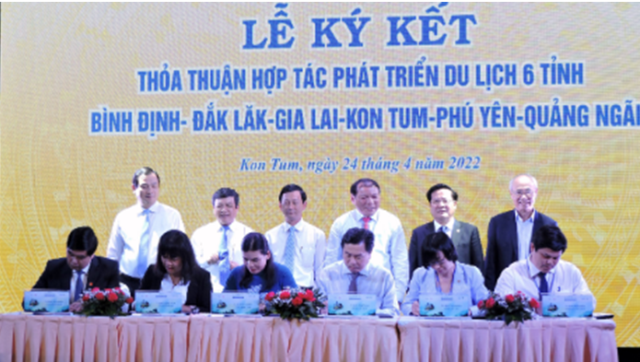 6 tỉnh miền Trung ký kết thỏa thuận hợp tác phát triển du lịch.