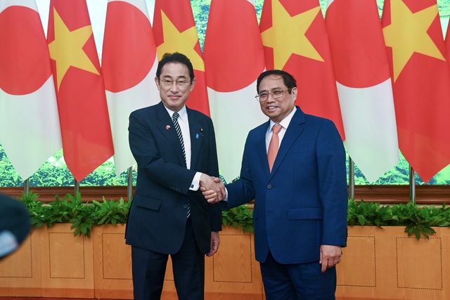 Chuyến thăm của Thủ tướng Nhật Bản diễn ra trong bối cảnh quan hệ Đối tác chiến lược sâu rộng Việt Nam - Nhật Bản đang tiếp tục phát triển tốt đẹp, hiệu quả trên nhiều lĩnh vực. Ảnh VGP/Nhật Bắc