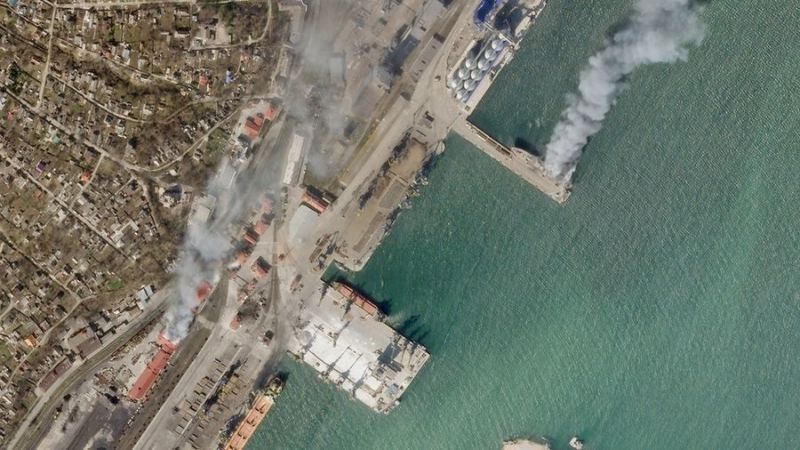 Cảng Mariupol là một trong 04 cảng biển của Ukraine bị đóng cửa do mất quyền kiểm soát vào tay Nga. Nguồn AP