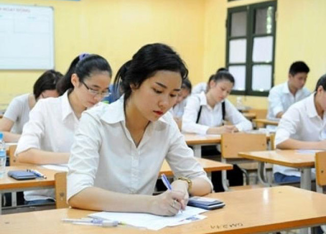 Thi tốt nghiệp THPT năm 2022: Bộ Y tế đề xuất F0 đang cách ly tại nhà được dự thi