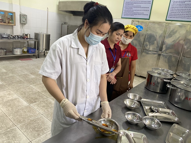 Tăng cường thanh kiểm tra công tác an toàn thực phẩm trên địa bàn huyện Thanh Trì (Nguồn ảnh Sở Y tế Hà Nội)