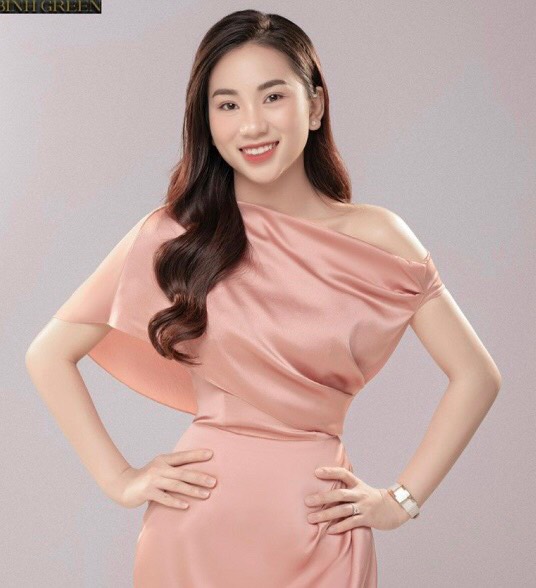 Nữ CEO xinh đẹp tài năng Nguyễn Thị Thùy Linh