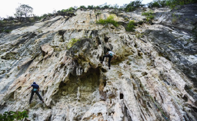 núi đá vôi ở xã Yên Thịnh