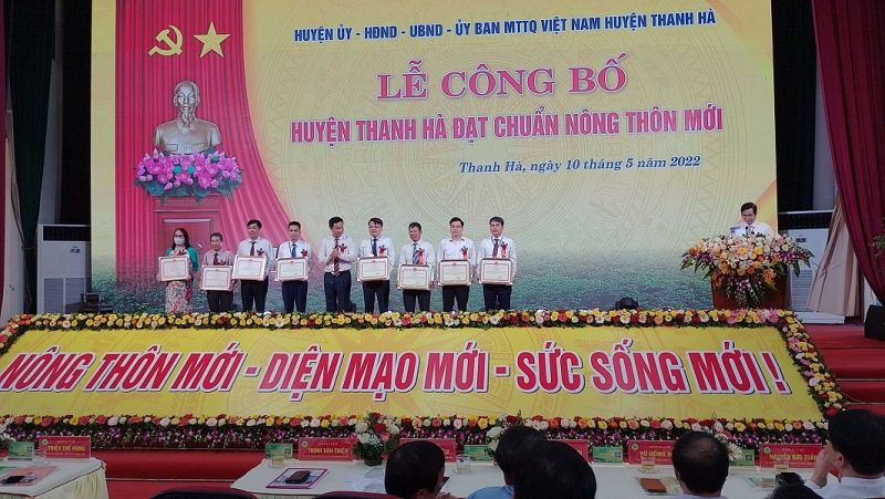 Huyện Thanh Hà, tỉnh Hải Dương tổ chức lễ đón bằng công nhận huyện đạt chuẩn nông thôn mới