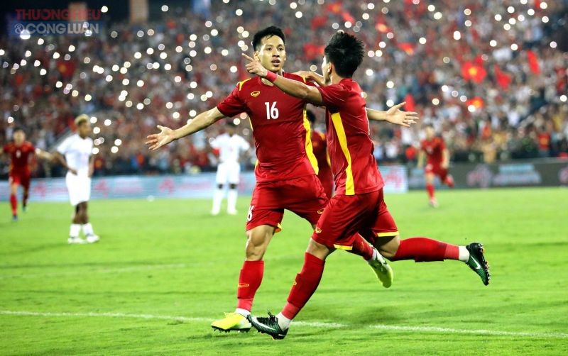 U23 Việt Nam giành chiến thắng 1-0 trước U23 Myanmar nhờ pha ghi bàn của đội trưởng Hùng Dũng, qua đó đặt một chân vào bán kết bóng đá nam SEA Games 31.