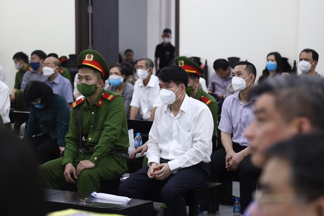 Viện KSND TP Hà Nội đề nghị HĐXX tuyên phạt cựu thứ trưởng Bộ Y tế Trương Quốc Cường mức án 7-8 tù