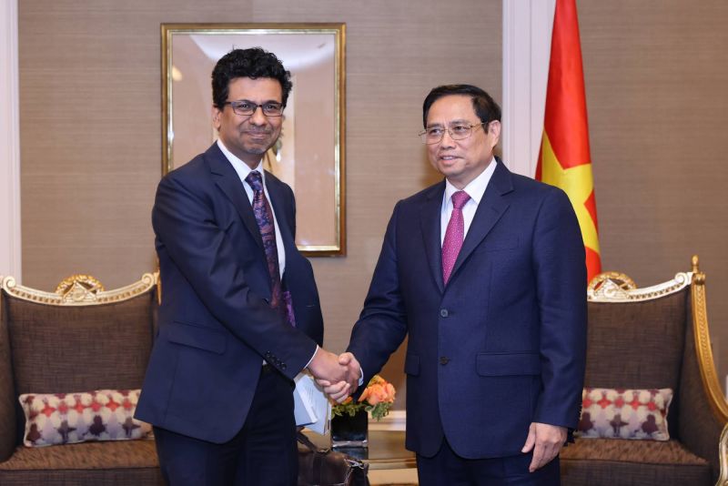 Thủ tướng Phạm Minh Chính tiếp ông Sandy Gupta, Phó Chủ tịch, Giám đốc phụ trách khu vực châu Á-Thái Bình Dương của Tập đoàn Microsoft.