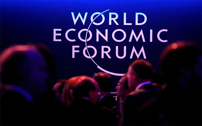 Logo của WEF tại hội nghị thường niên WEF diễn ra ở Davos, năm 2018. Ảnh Reuters/nhandan.vn