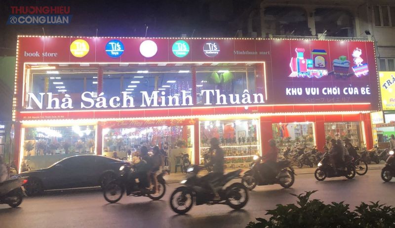 nhà sách Minh Thuận tại số 358 đường Nguyễn Trãi, phường Văn Quán, quận Thanh Xuân, TP Hà Nội