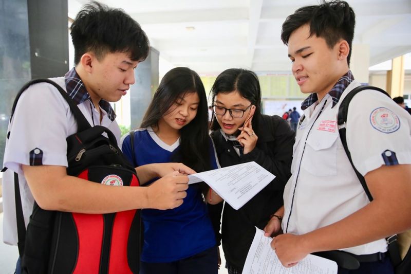100% học sinh lớp 11 tại TP. Hồ Chí Minh sẽ thực hiện khảo sát năng lực tiếng Anh