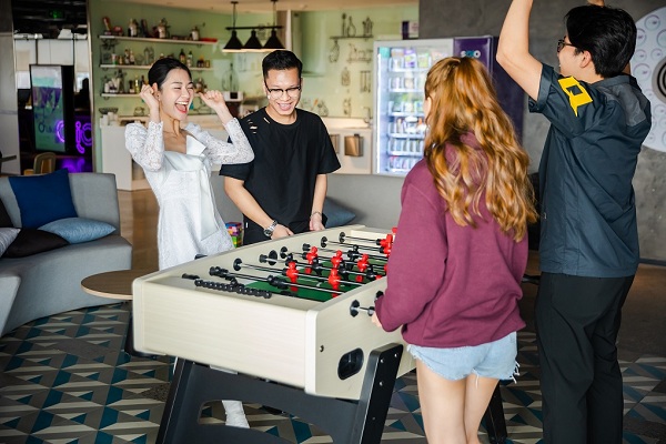 Giới trẻ hào hứng trải nghiệm tại SOJO Hotels với nhiều loại game
