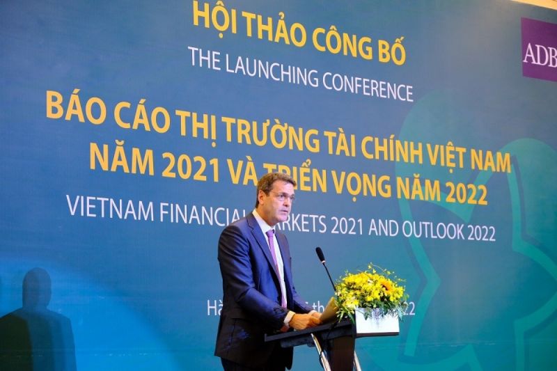 Hội thảo công bố báo cáo “Thị trường tài chính Việt Nam 2021 và triển vọng 2022”