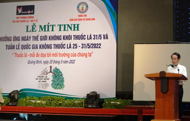 Phó Chủ tịch UBND tỉnh Phan Mạnh Hùng phát biểu và chỉ đạo tại buổi lễ mít tinh