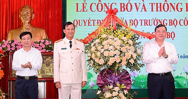Lãnh đạo tỉnh Nam Định chúc mừng tân Giám đốc Công an tỉnh Trần Minh Tiến