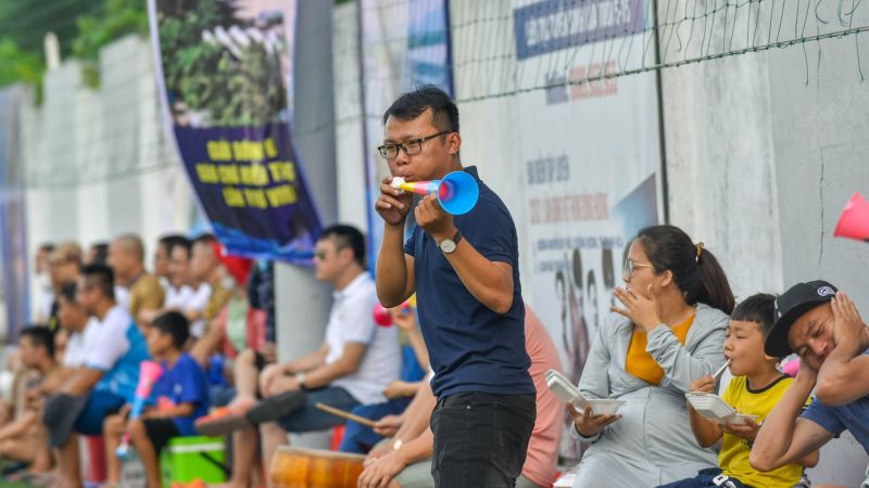 Các cổ động viên nhiệt tình Các cổ động viên nhiệt tình