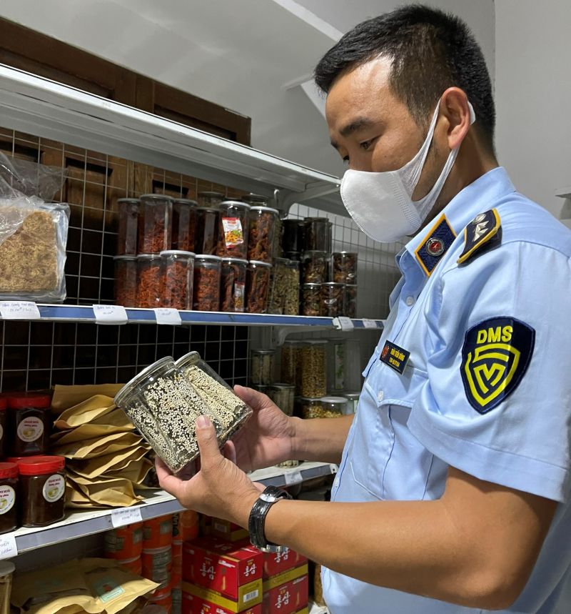 Kinh doanh thực phẩm không rõ nguồn gốc, một cơ sở tại Gia Lai bị xử phạt trên 37 triệu đồng