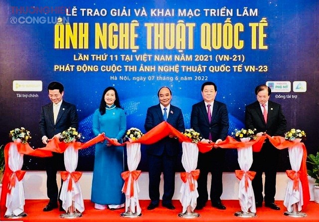 Trao giải và khai mạc triển lãm Ảnh nghệ thuật Quốc tế lần thứ 11