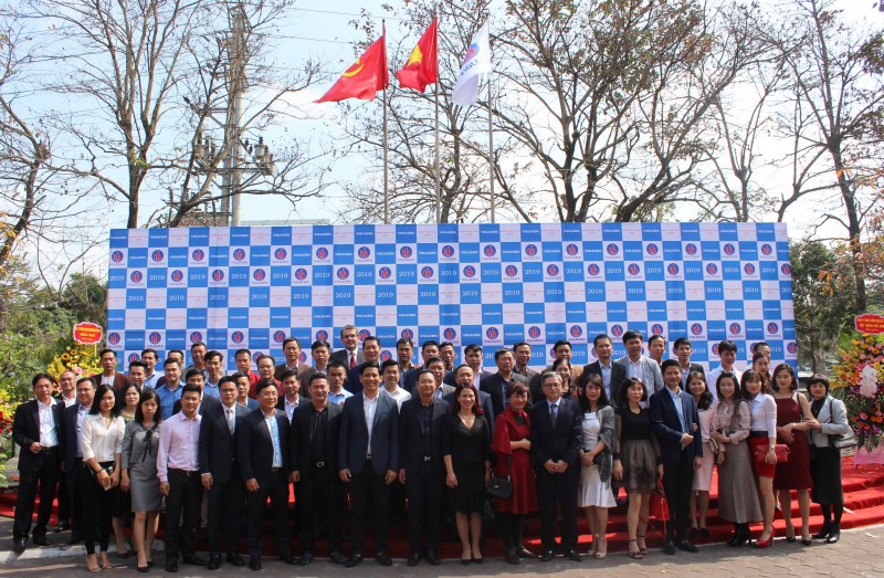 Công ty cổ phần Kinh doanh Gạch ốp lát Viglacera: Dấu ấn chặng đường 10 năm hợp nhất