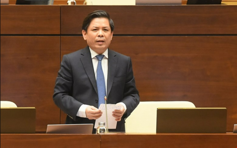 Bộ trưởng Nguyễn Văn Thể trả lời chất vấn trước Quốc hội sáng 09/06. Ảnh: VOV