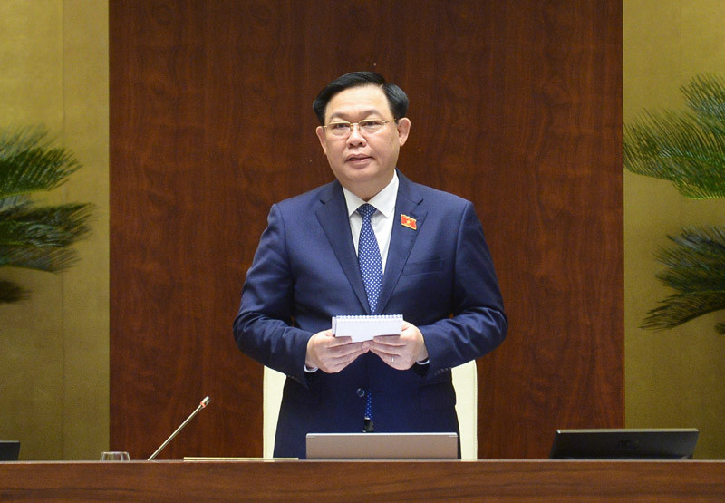 Chủ tịch Quốc hội Vương Đình Huệ phát biểu kết thúc phần chất vấn Thống đốc. Ảnh: VGP