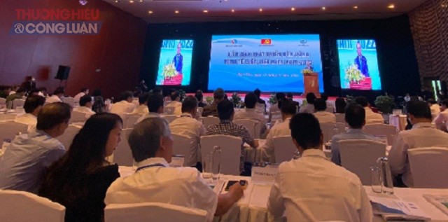Quang cảnh Diễn đàn Phát triển bền vững kinh tế biển Việt Nam năm 2022.