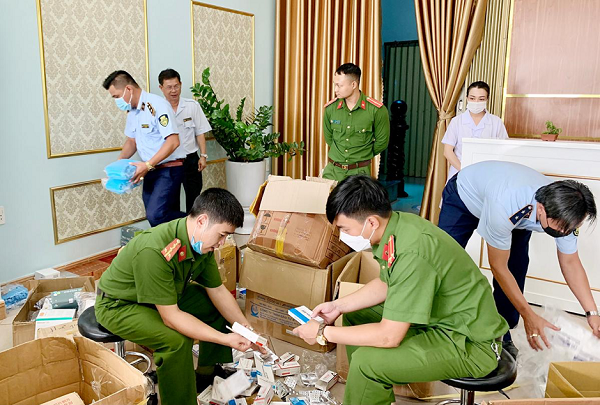 Lực lượng chức năng phát hiện nhiều sản phẩm tại Viện thẩm mỹ 108 Hà Nội – Cơ sở Gia Lai không có hóa đơn nguồn gốc xuất xứ
