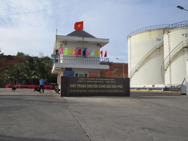 Kho trung chuyển xăng dầu của Công ty Cổ phần xăng dầu Dương Đông Hòa Phú