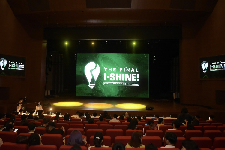 Chung kết I-INVEST! 2022 tại Cung văn ho&aacute; Hữu nghị Việt Trung