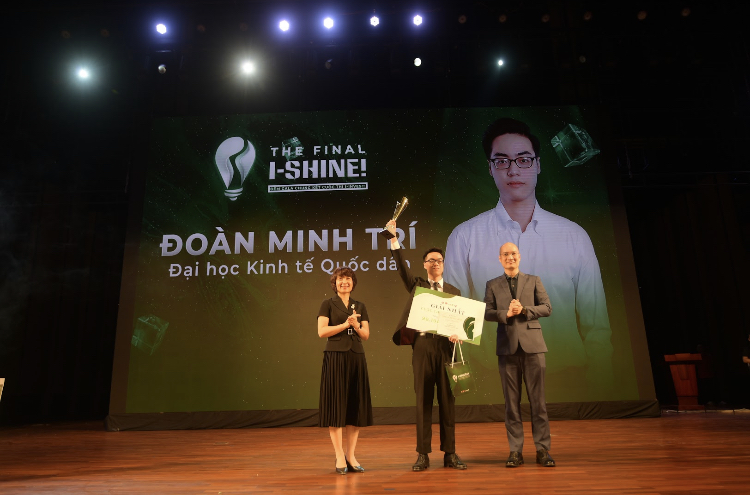 Ho&agrave;ng Minh Tr&iacute; - Qu&aacute;n qu&acirc;n I-INVEST! 2022.