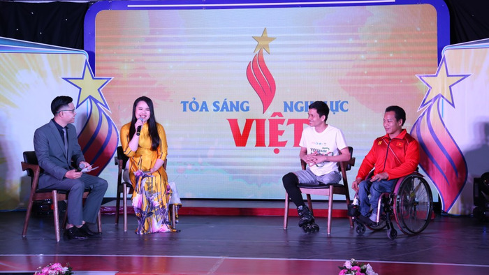 Chương trình “Tỏa sáng nghị lực Việt” năm 2022 dự kiến sẽ tuyên dương 50 đại biểu là thanh niên khuyết tật tiêu biểu có độ tuổi không quá 35 tuổi.