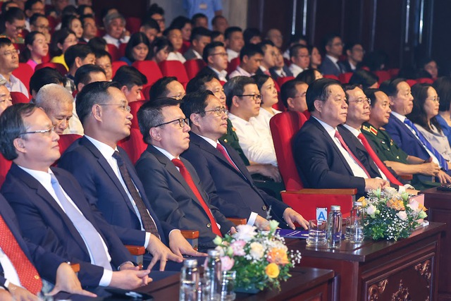 Các đại biểu tham dự lễ trao Giải Báo chí quốc gia lần thứ XVI, năm 2021. Ảnh VGP/Nhật Bắc
