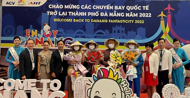 Chào đón chuyến bay đầu tiên của Korean Air tới Đà Nẵng vào tối 22/06.