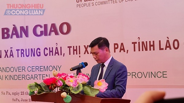 Phó chủ tịch UBND thị xã Sa Pa Trần Trọng Thông phát biểu tại buổi lễ