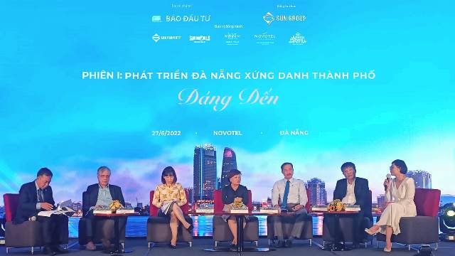 Nhiều chuyên gia chia sẻ những giải pháp để phát triển Đà Nẵng xứng danh thành phố đáng đến và đáng sống