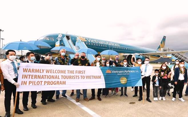 Chuyến bay đầu tiên thí điểm đón du khách Hàn Quốc đến Việt Nam