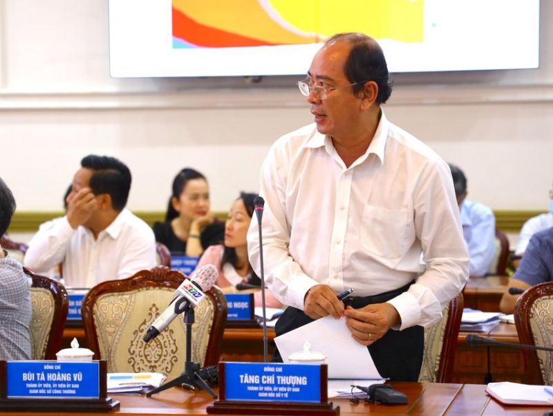 Giám đốc Sở Y tế TP.HCM Tăng Chí Thượng phát biểu tại buổi họp