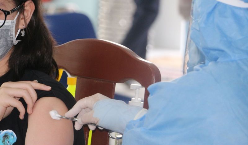 Thủ tướng yêu cầu Bộ Y tế đẩy nhanh hơn nữa tiến độ tiêm vaccine phòng chống Covid-19