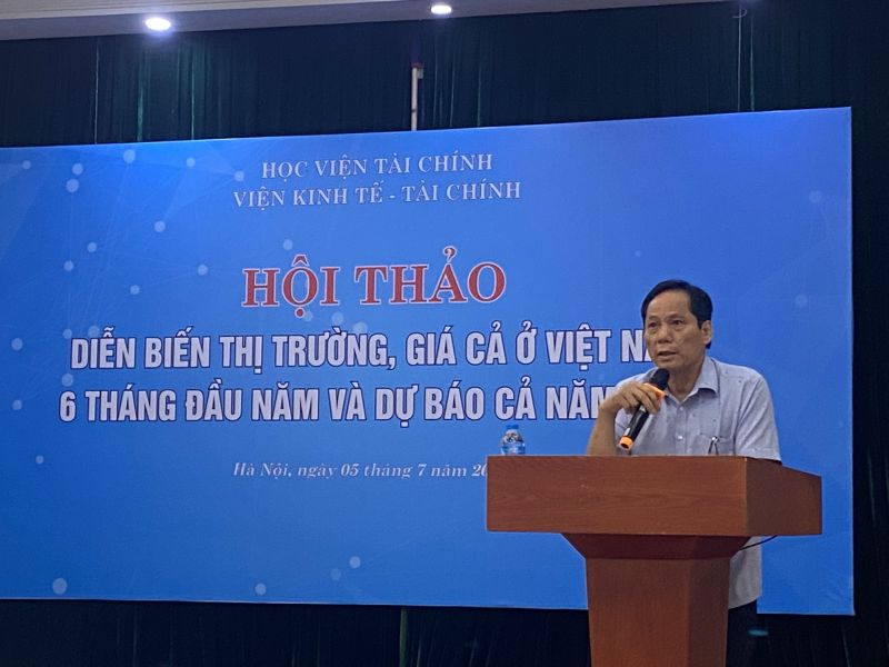 PGS.TS Nguyễn Bá Minh, Viện trưởng Viện Kinh tế Tài chính, Học viện Tài chính phát biểu tại Hội thảo