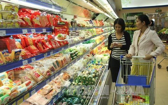 Quản lý chặt chẽ giá cả, thị trường, phòng chống đầu cơ, buôn lậu