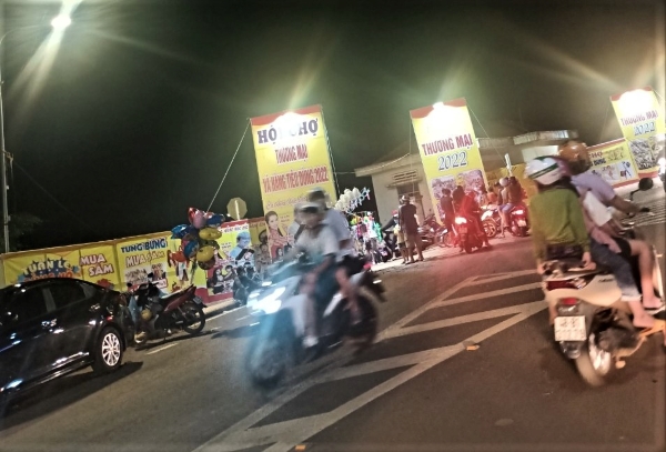 Hội chợ nhếch nhác ở Gia Nghĩa (Đắc Nông)