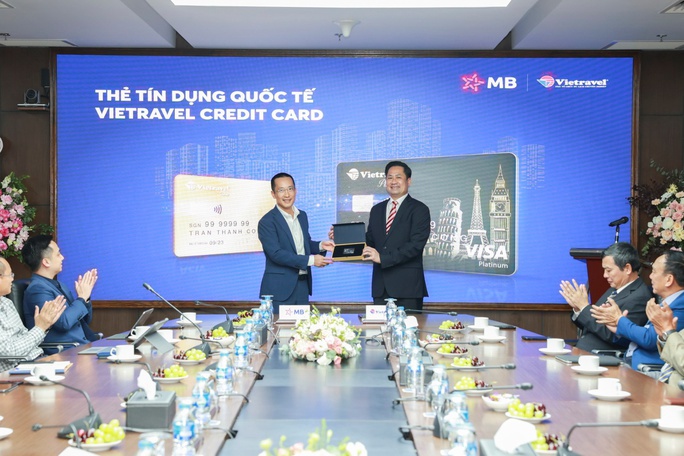Ra mắt thẻ tín dụng quốc tế Vietravel credit card Ra mắt thẻ tín dụng quốc tế Vietravel credit card