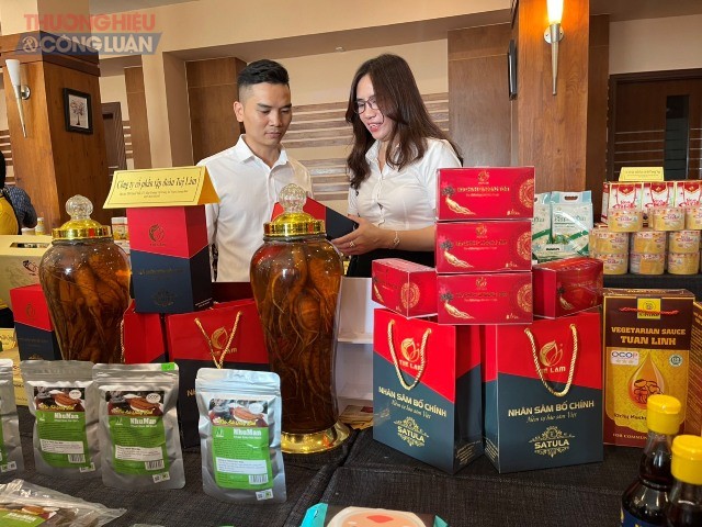 Các sản phẩm của Công ty Tuệ Lâm thu hút sự quan tâm, chú ý của khách hàng, đại biểu và các doanh nghiệp tại hội nghị.