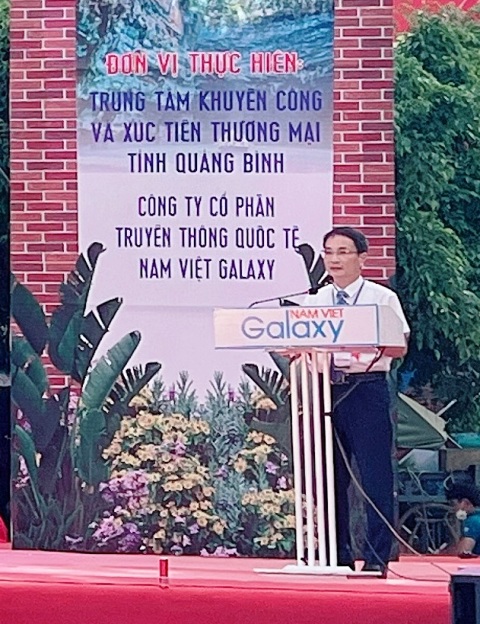 Ông Phan Hoài Nam, PGĐ Sở Công thương Quảng Bình phát biểu khai mạc