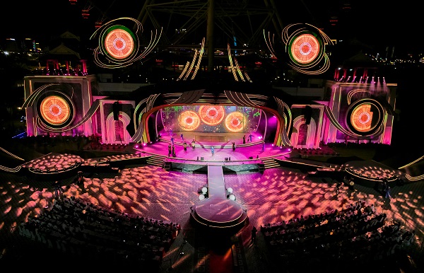 Toàn cảnh Đại nhạc hội Take me to the Sun thu hút 20 ngàn khán giả tại Đà Nẵng