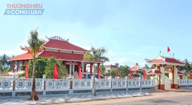 Đền thờ Liệt sĩ thị xã Hoài Nhơn, 01 trong 05 điểm cầu truyền hình sẽ tham gia Chương trình “Khúc tráng ca hoà bình”.