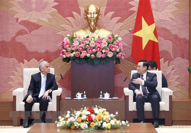 Chủ tịch Quốc hội Vương Đình Huệ tiếp Phó Chủ tịch Quốc hội Lào. Ảnh: Doãn Tấn
