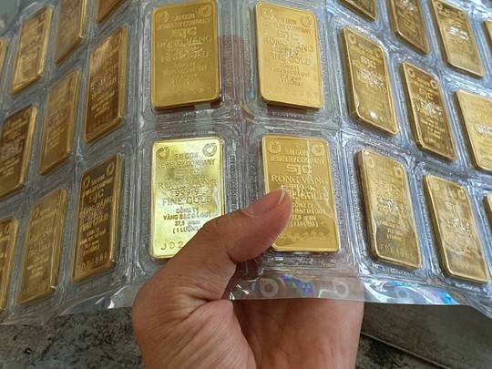 Công ty vàng SJC khẳng định không thao túng, làm giá được vàng miếng SJC
